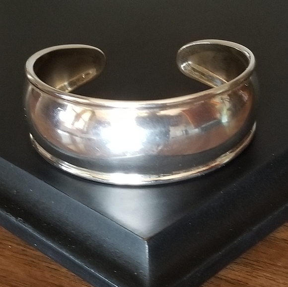 Rare Silpada Sterling Silver Cuff Bracelet